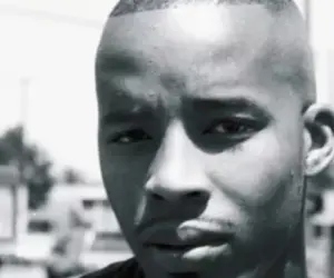 Warren G