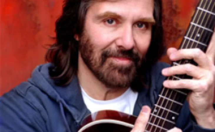 Dennis Locorriere