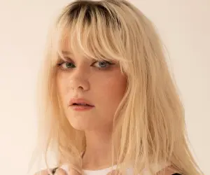 Maisie Peters Maisie Peters