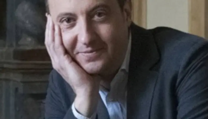 Carlos Mena