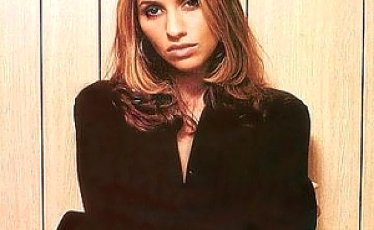 Melanie Blatt